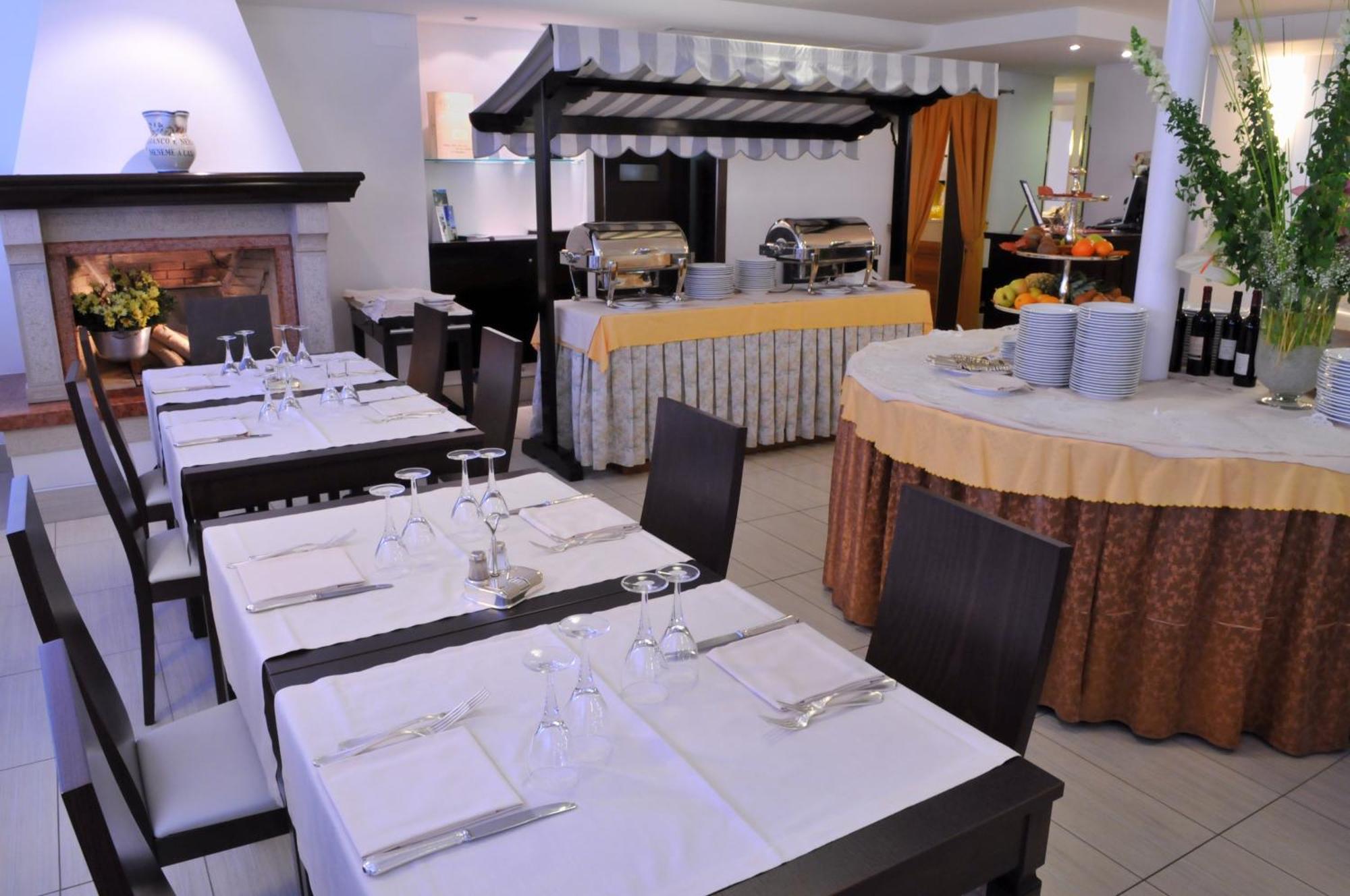 Hotel Al Fogher 3*
